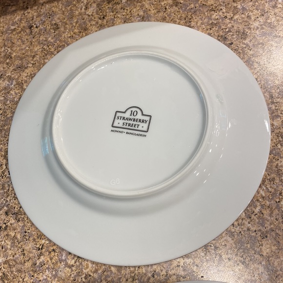 4 Christmas Song Assorted Plates 10 Strawberry Street Holiday - Picture 14 of 16